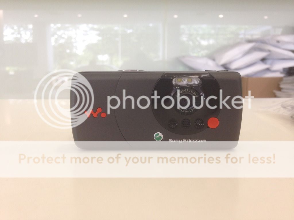 Bán Sony Ericsson W810 mới 99,99% đình đám 1 thời ( có hình) - 1